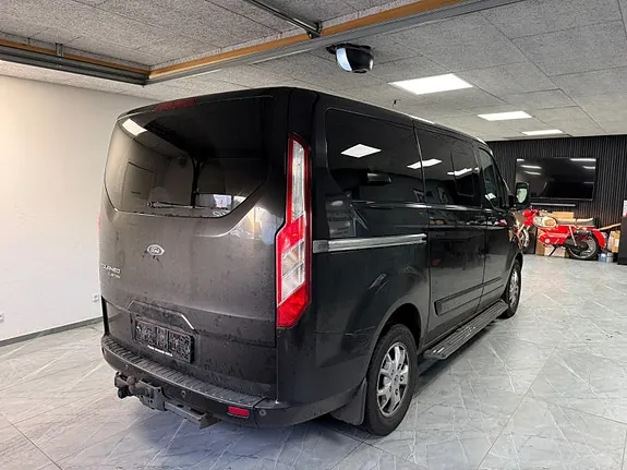 Ford Tourneo Custom 2013 photo 4