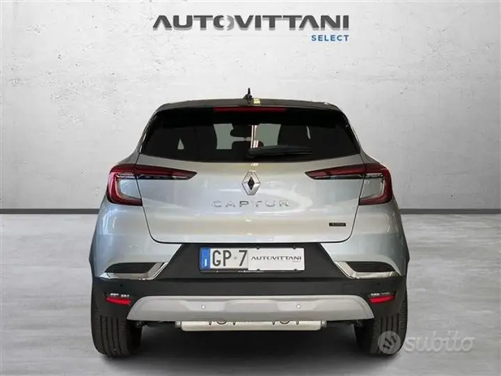 Renault Captur 2023 photo 2