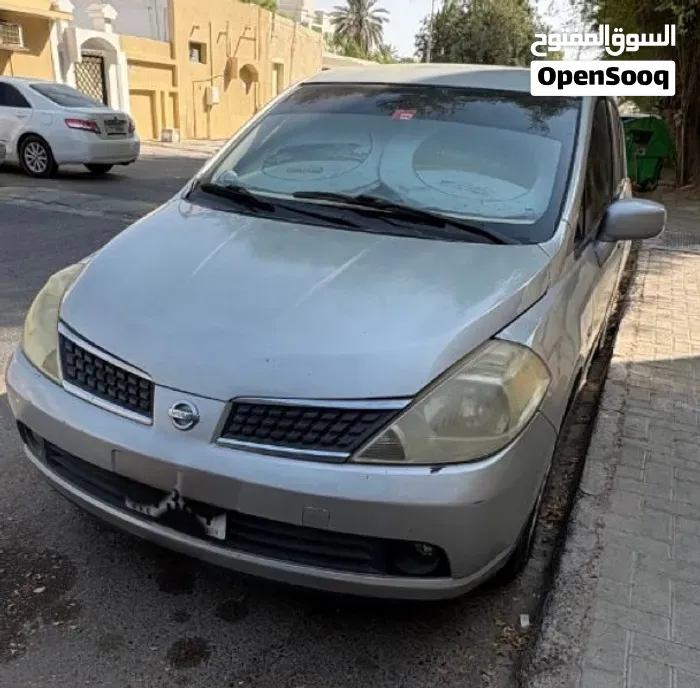Nissan Tiida 2009 photo 5