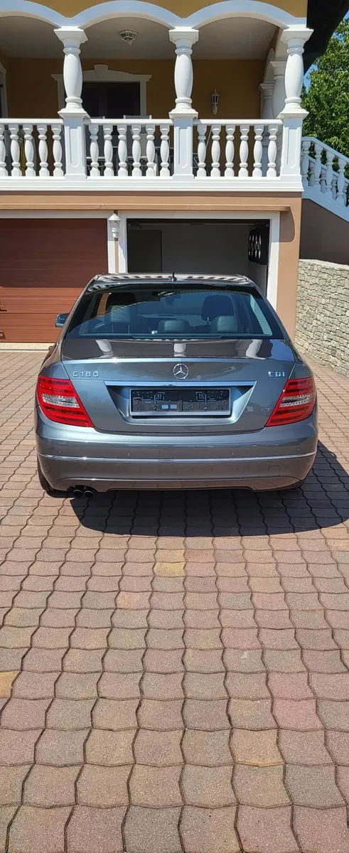 Mercedes-Benz C-Class 2012 photo 3
