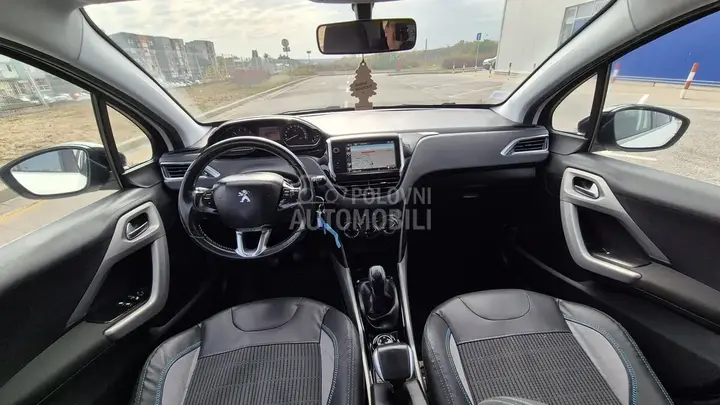 Peugeot 2008 2016 photo 2