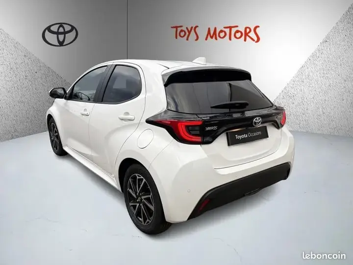 Toyota Yaris 2022 photo 3