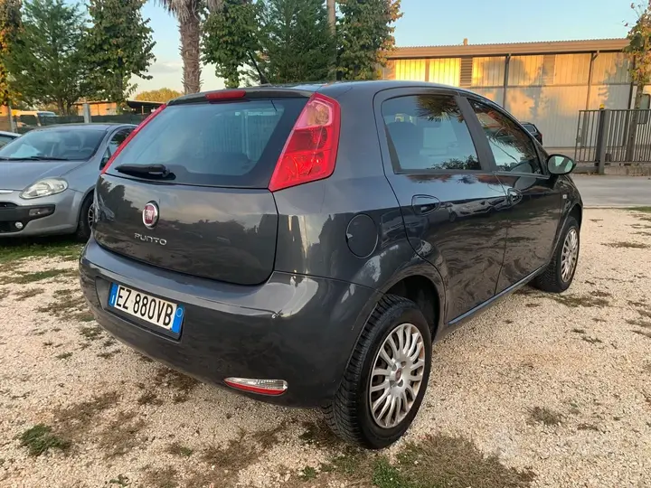 Fiat Punto 2015 photo 4