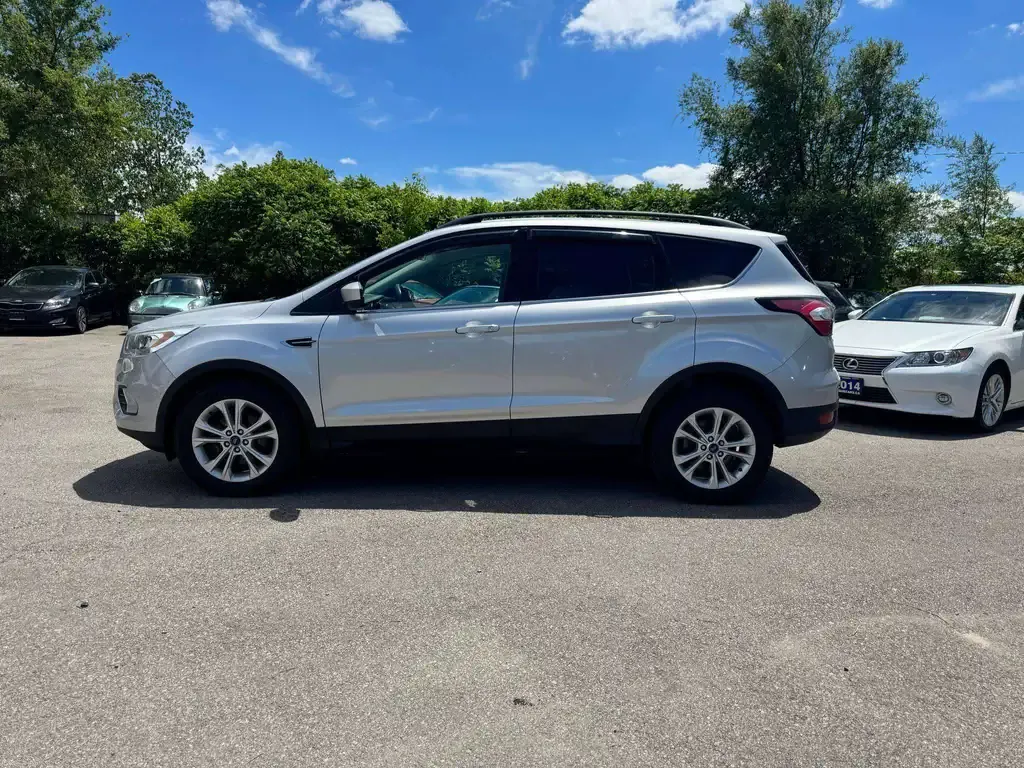 Ford Escape 2017 photo 2