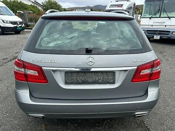 Mercedes-Benz E250 2011 photo 5