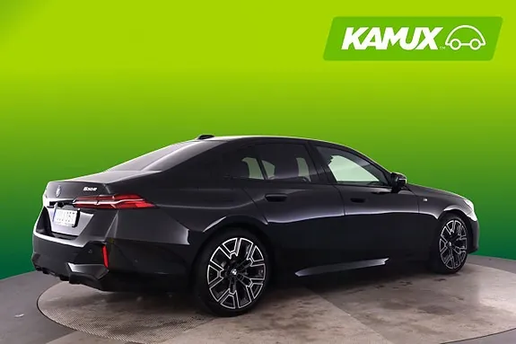 BMW 530E 2025 photo 2