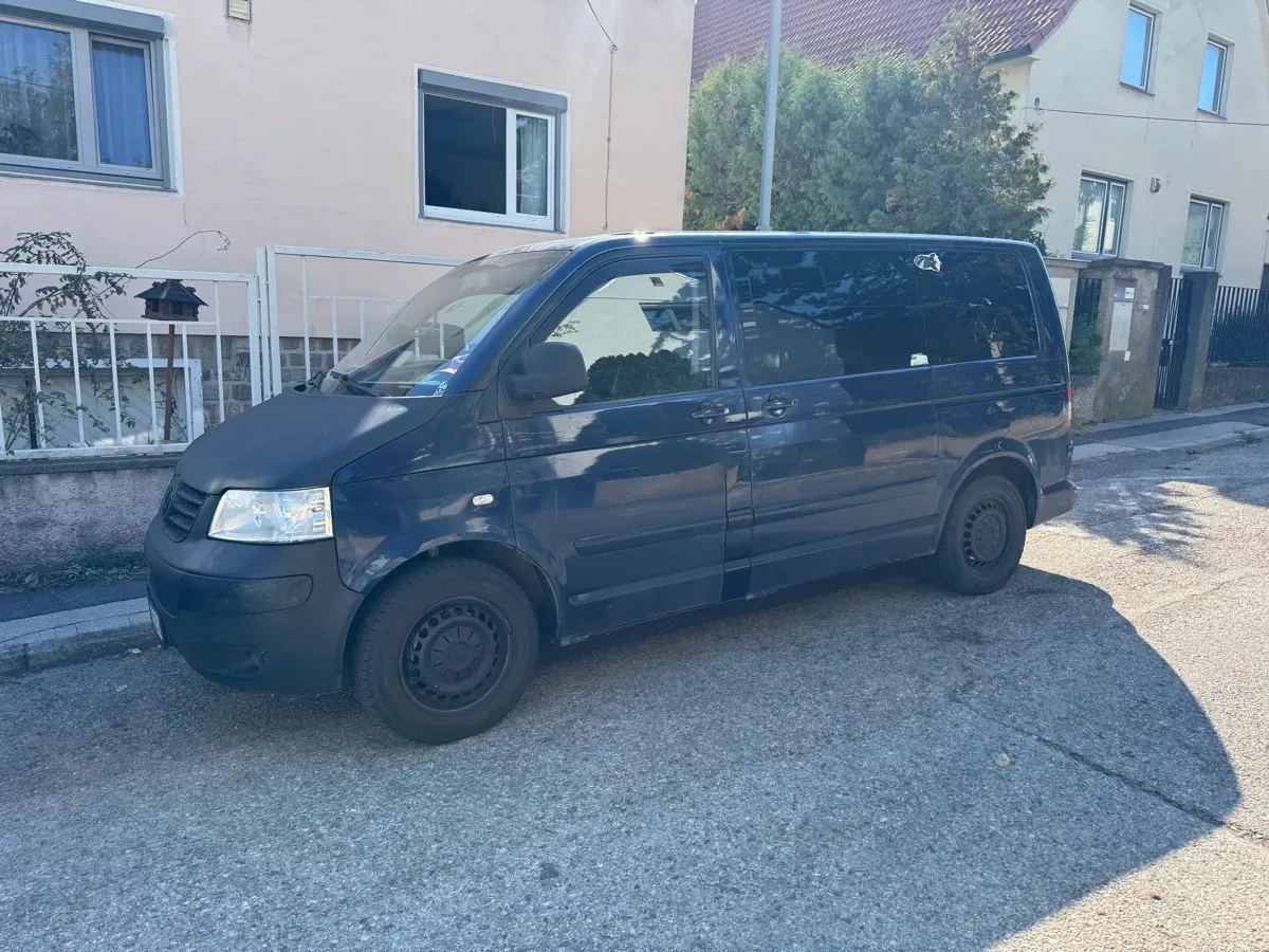 Volkswagen Multivan 2003 photo 2