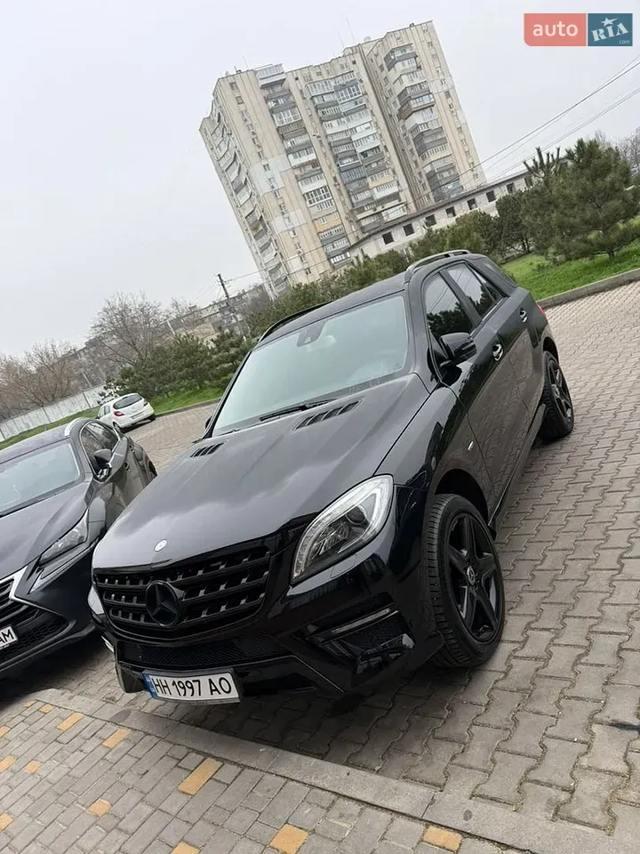 Mercedes-Benz M-Class 2012 photo 4