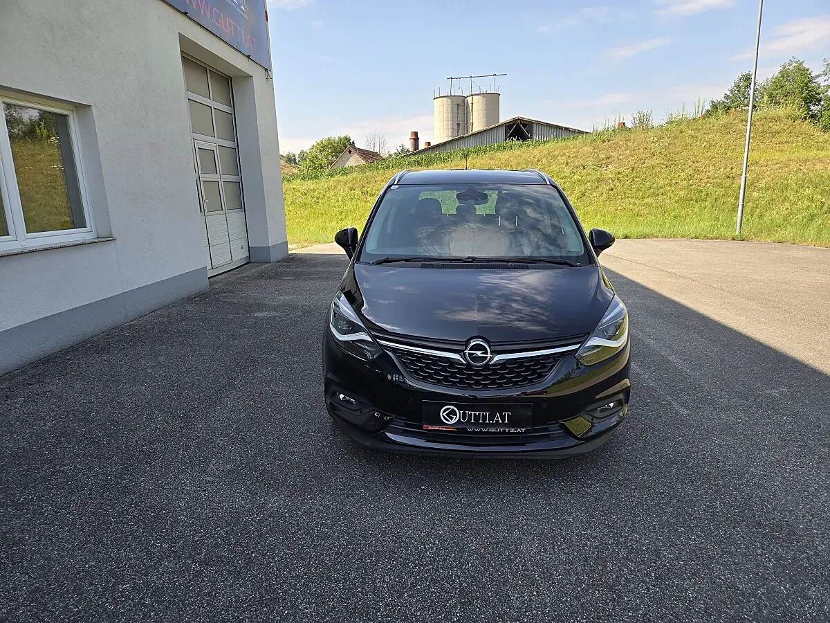 Opel Zafira 2017 photo 2