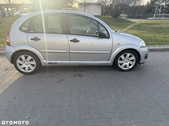 Citroen C3 2007 photo 3