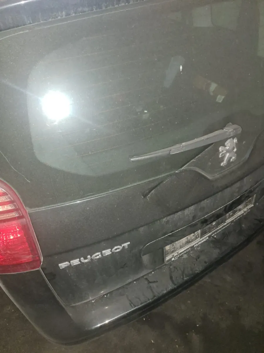 Peugeot 5008 2010 photo 2