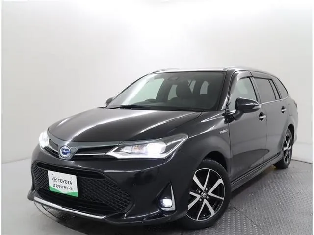 Toyota Corolla Fielder 2018 photo 3