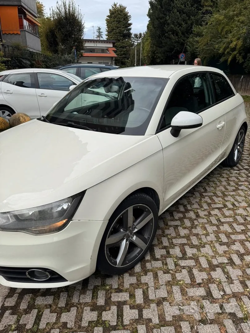 Audi A1 2012 photo 4