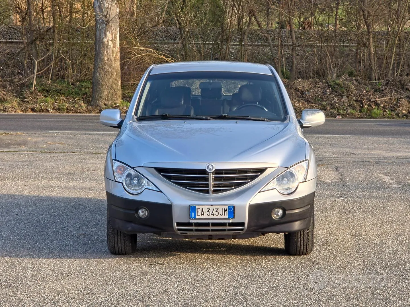 KG Mobility Actyon 2010 photo 2