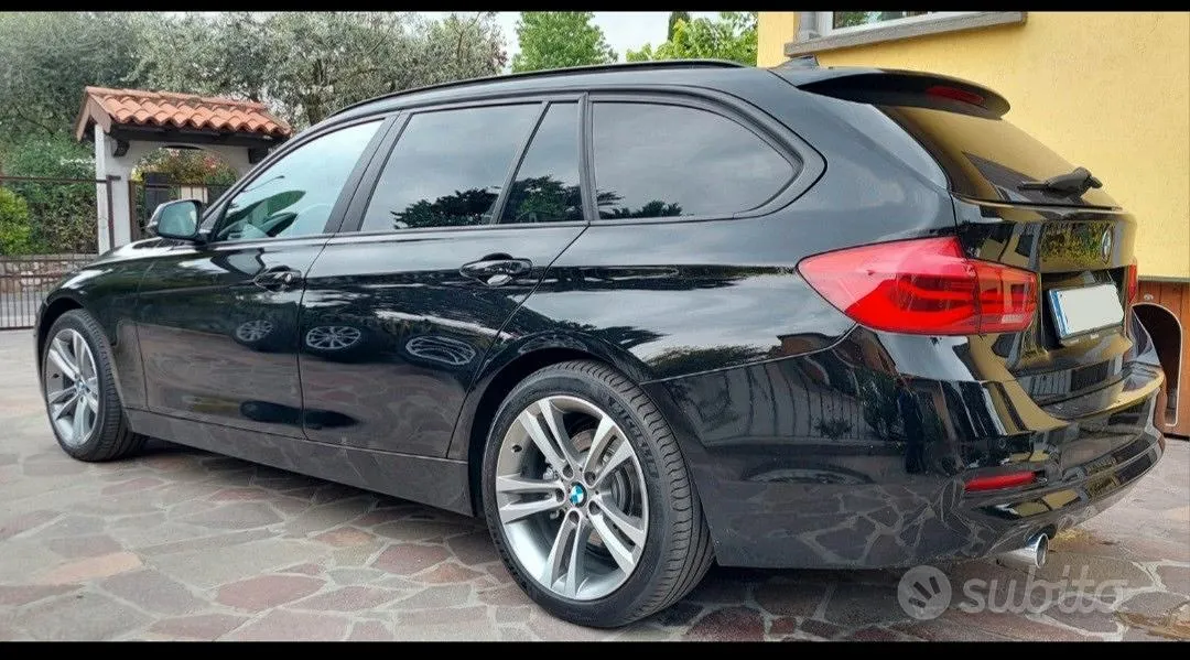 BMW 3 Series 2019 photo 2