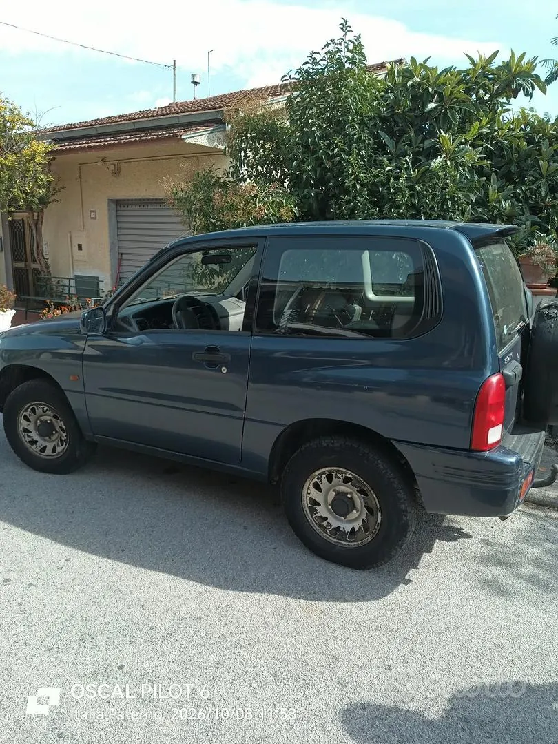 Suzuki Grand Vitara 1999 photo 2
