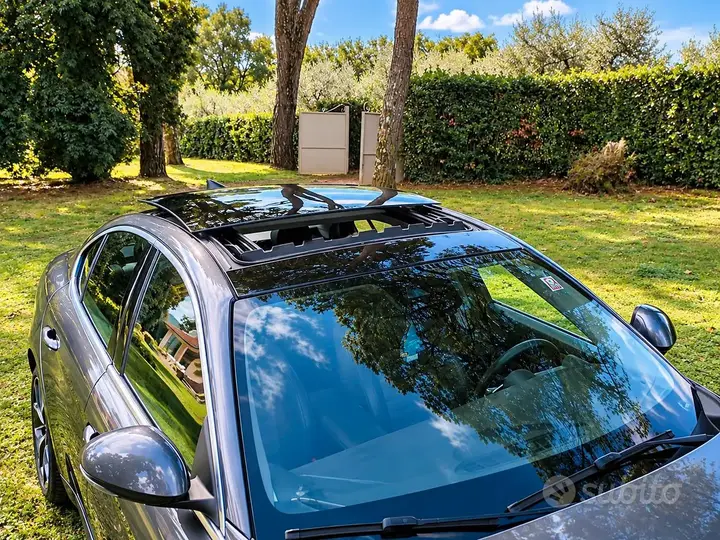 Alfa Romeo Giulia 2019 photo 4