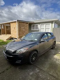 Mazda 3 2010 photo 3