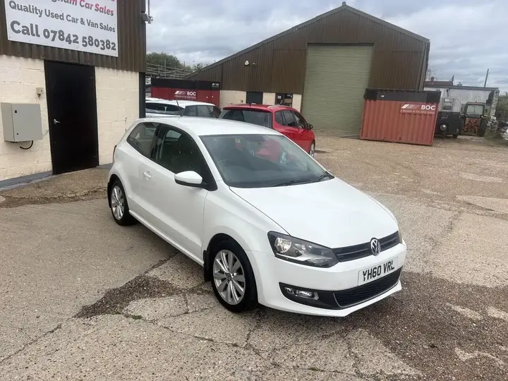 Volkswagen Polo 2010 photo 4