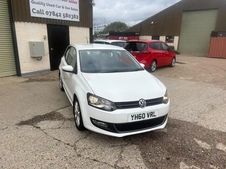 Volkswagen Polo 2010 photo 3