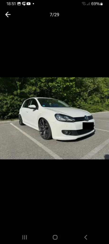 Volkswagen Golf 2010 photo 2