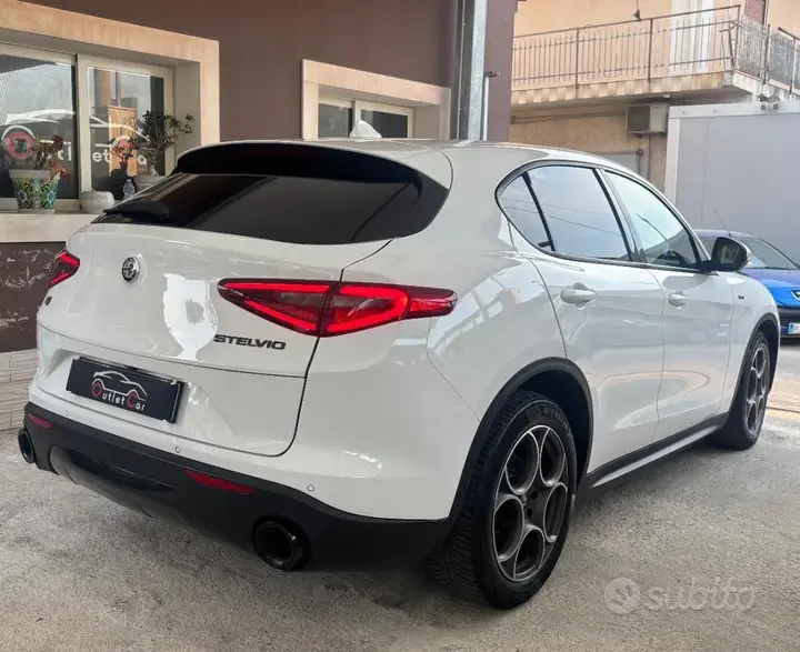 Alfa Romeo Stelvio 2021 photo 5