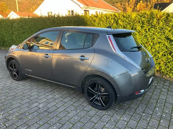 Nissan Leaf 2015 photo 3