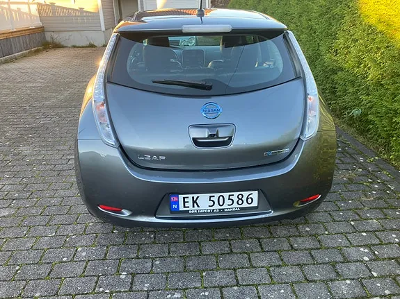 Nissan Leaf 2015 photo 4