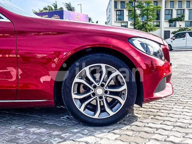 Mercedes-Benz C180 2016 photo 3