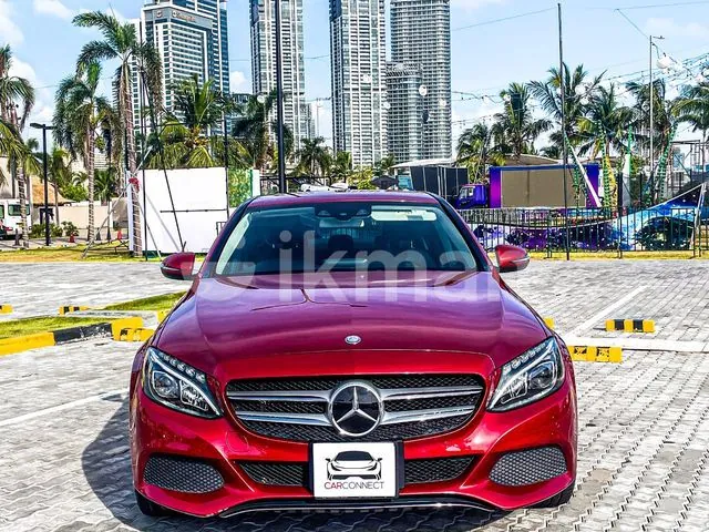 Mercedes-Benz C180 2016 photo 2