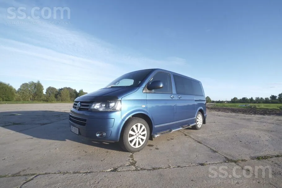 Volkswagen Multivan 2013 photo 2