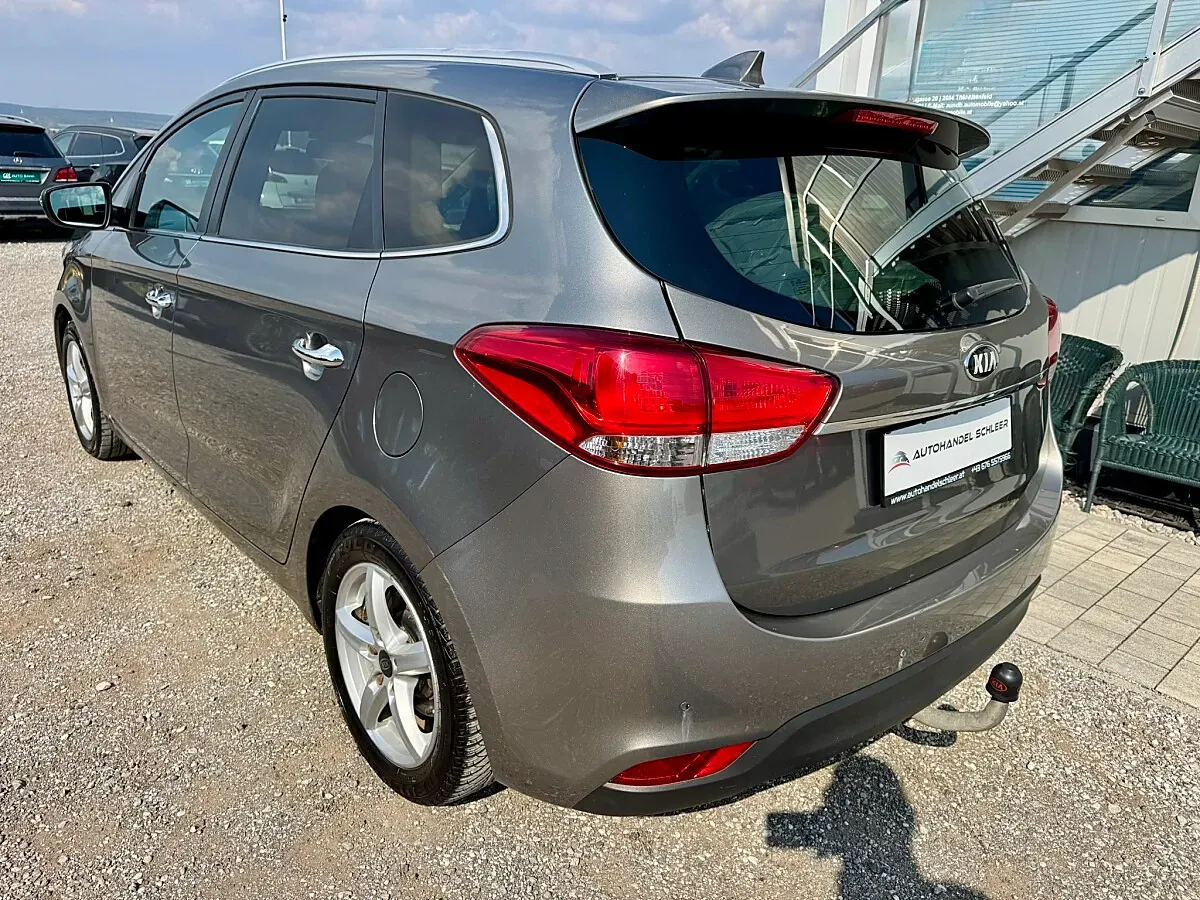 Kia Carens 2016 photo 3