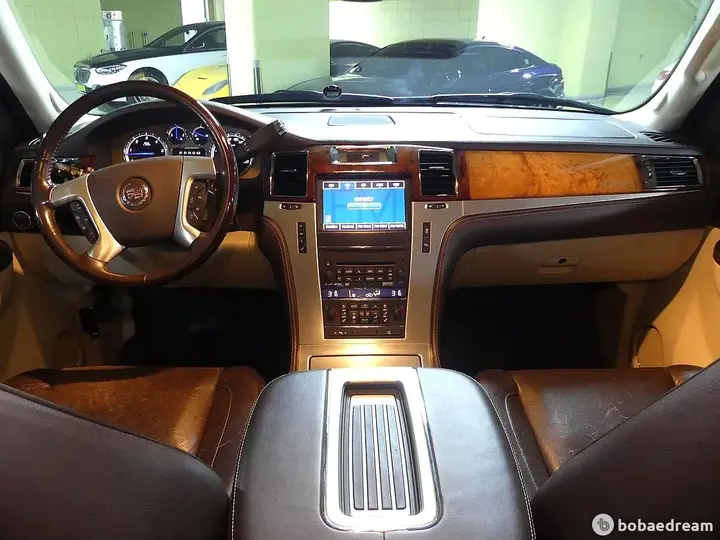 Cadillac Escalade 2012 photo 4