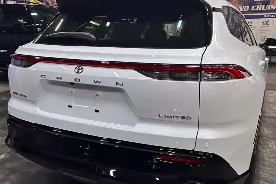 Toyota Crown Signia 2025 photo 4