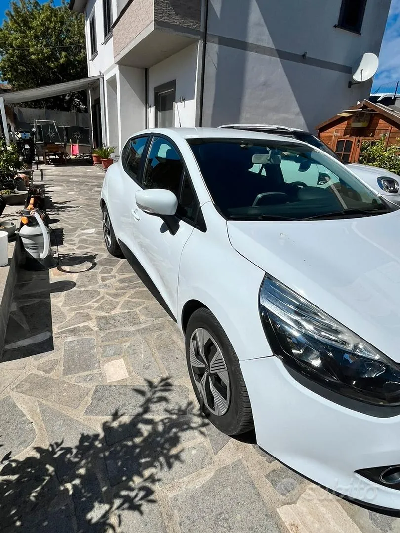 Renault Clio 2014 photo 3
