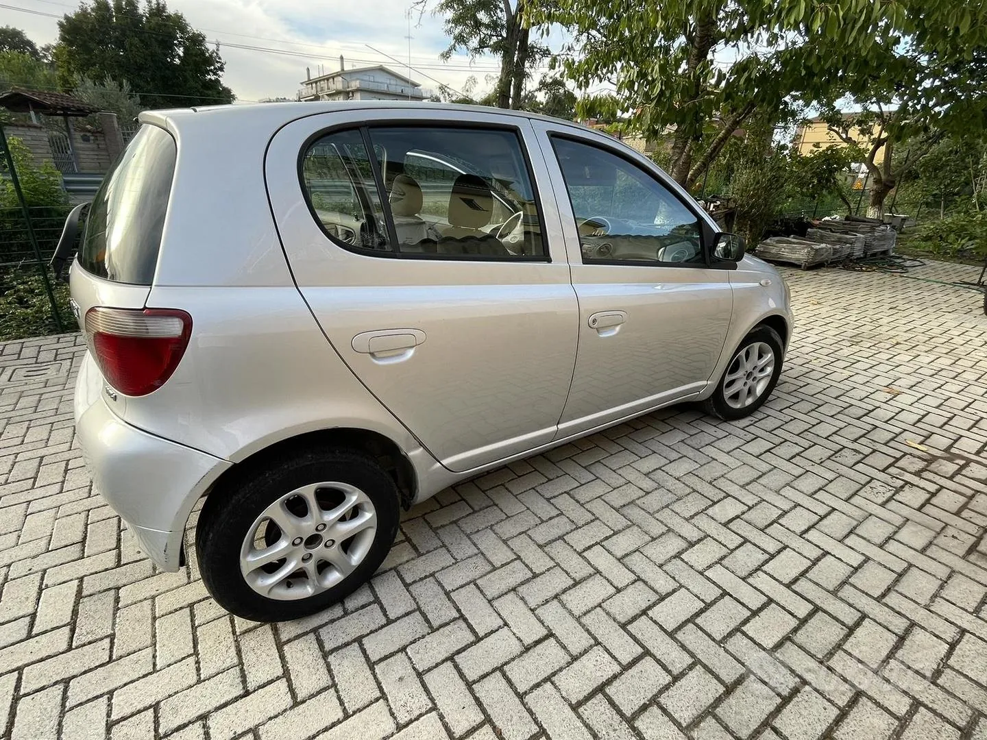 Toyota Yaris 2002 photo 4