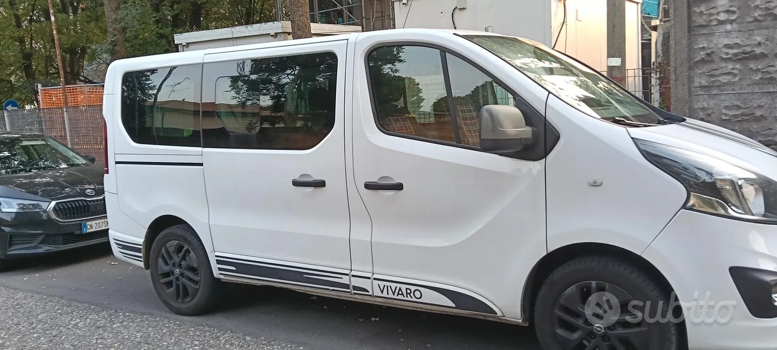 Opel Vivaro 2017 photo 2