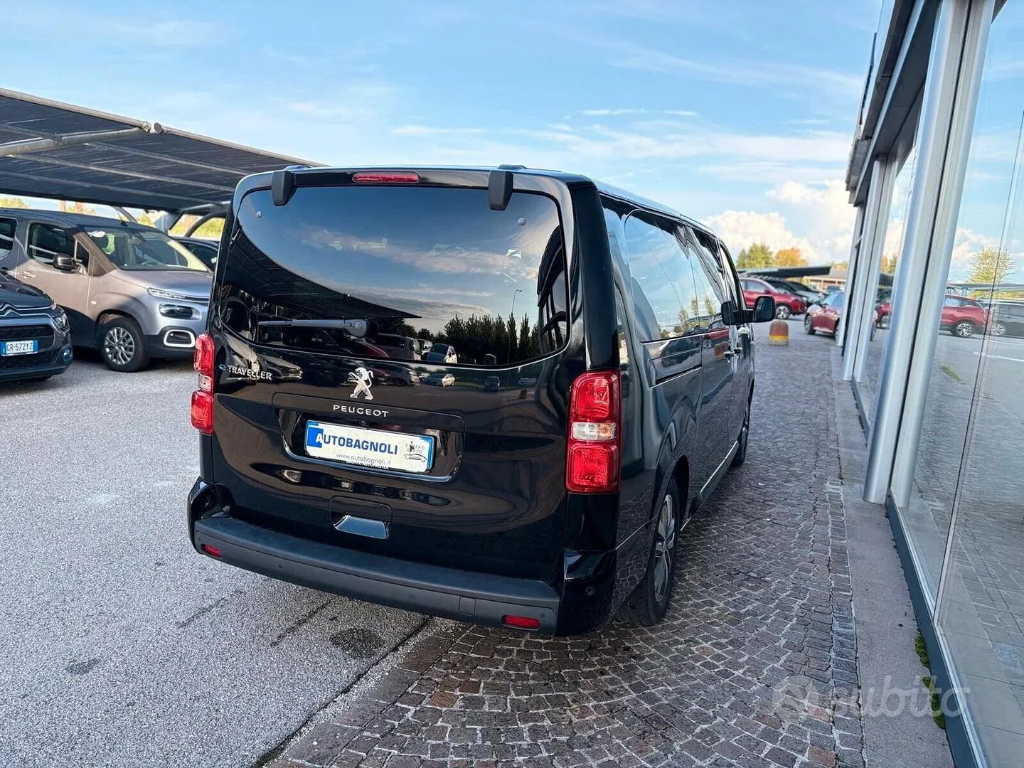Peugeot Traveller 2024 photo 3