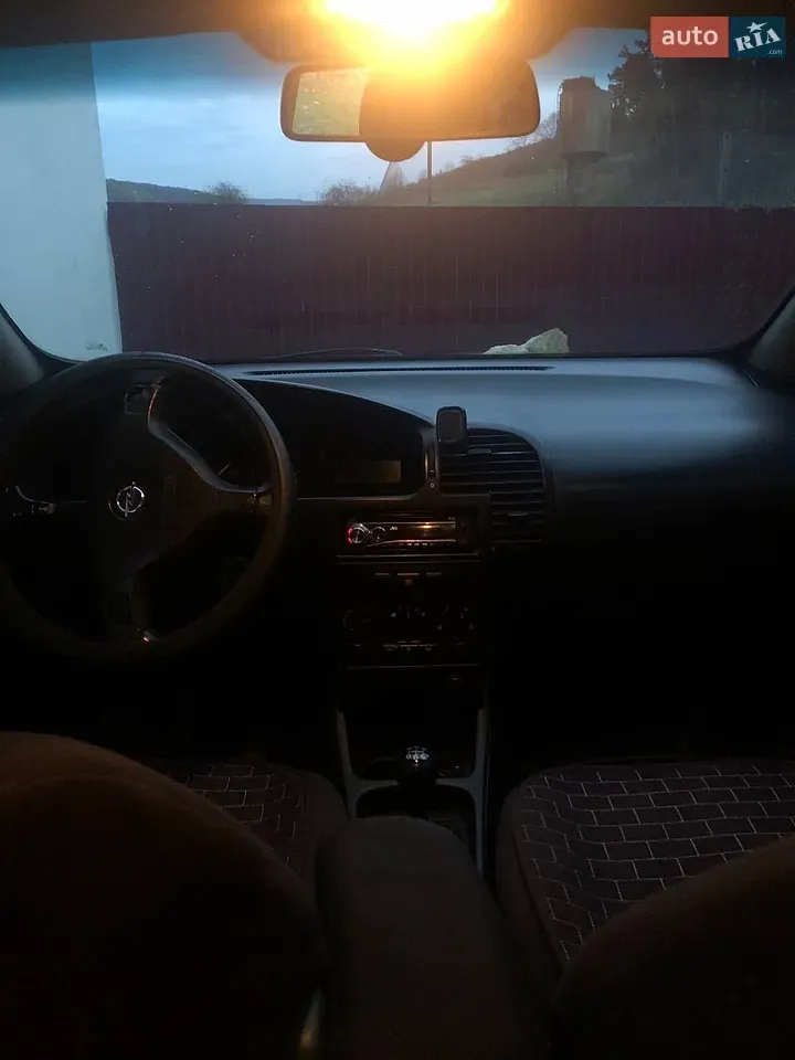 Opel Zafira 2001 photo 5