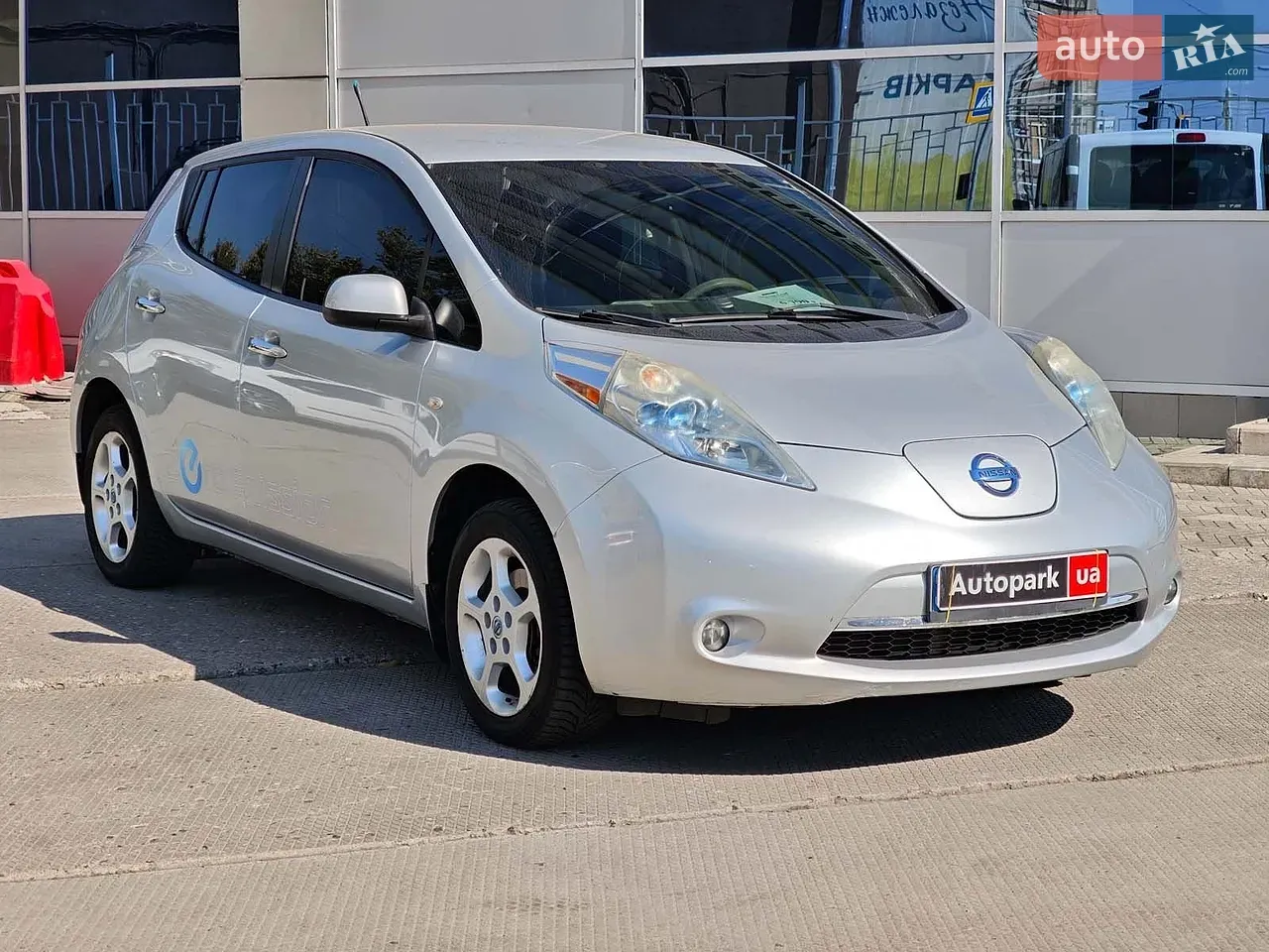 Nissan Leaf 2011 photo 3