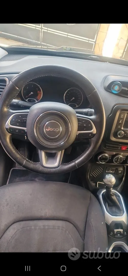 Jeep Renegade 2015 photo 5