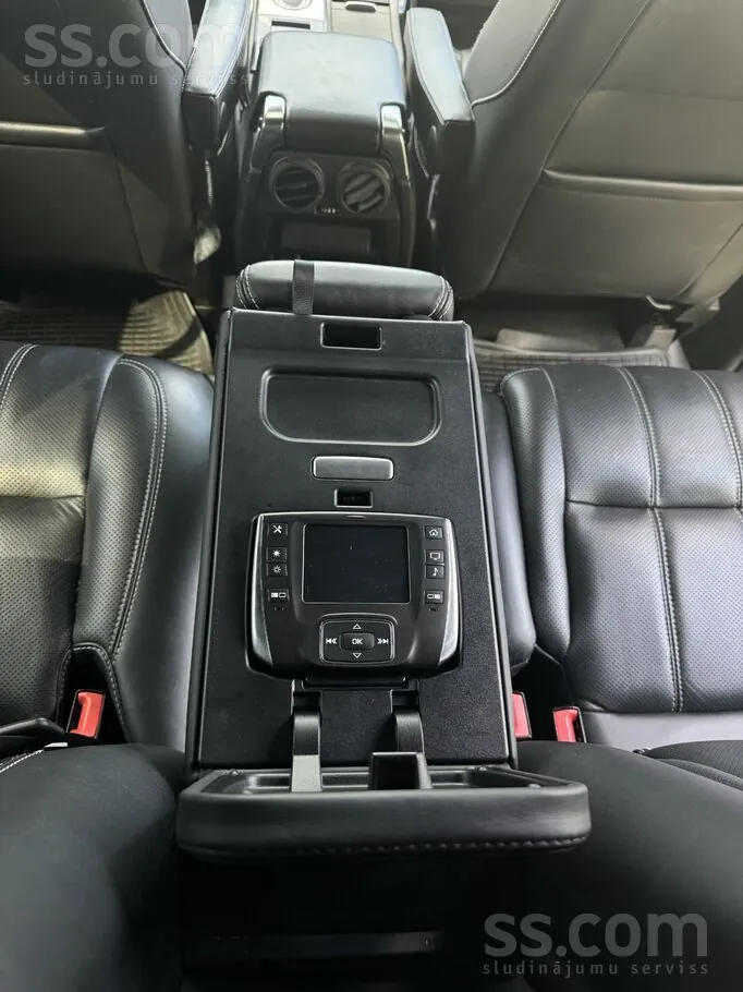 Land Rover Range Rover Sport 2013 photo 3