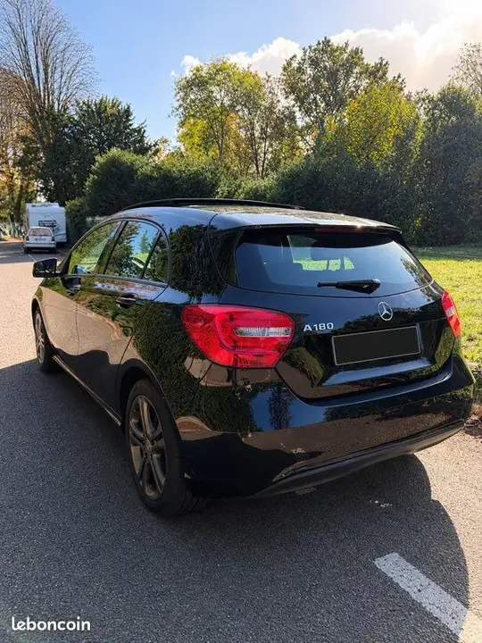 Mercedes-Benz A 2013 photo 2