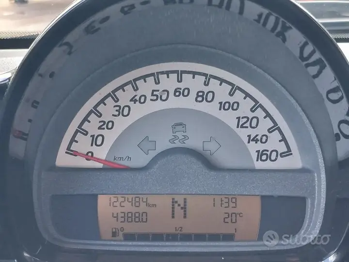 Smart Fortwo 2011 photo 4