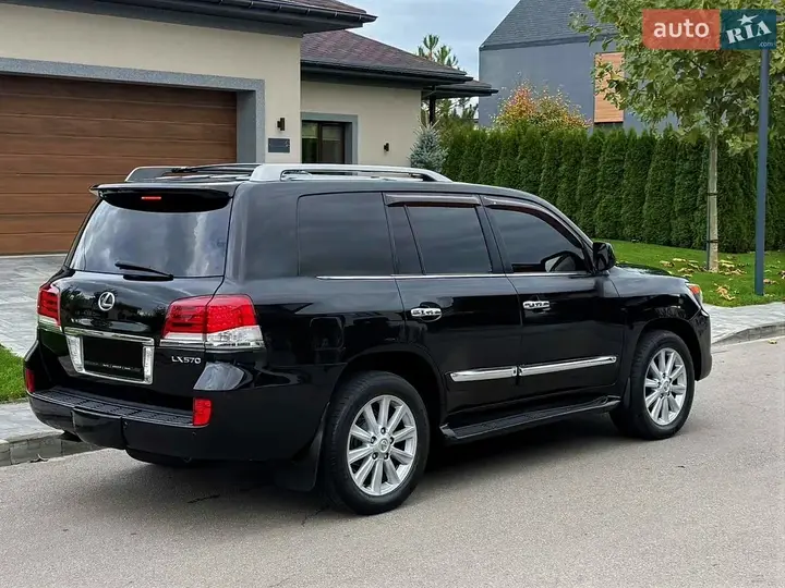 Lexus Lx 2012 photo 3
