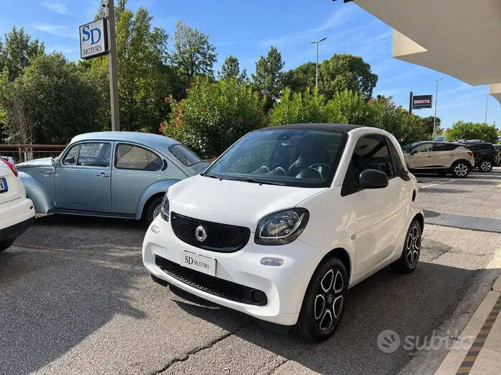 Smart Fortwo 2018 photo 3