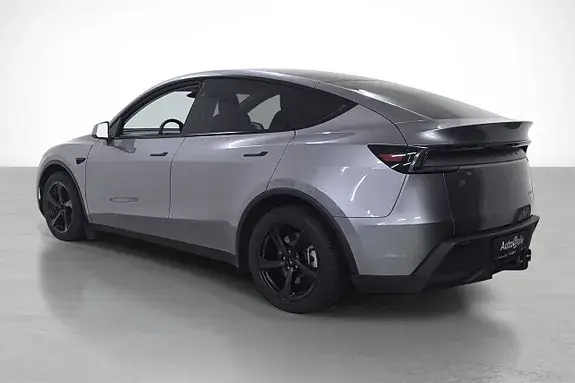 Tesla Model Y 2025 photo 4