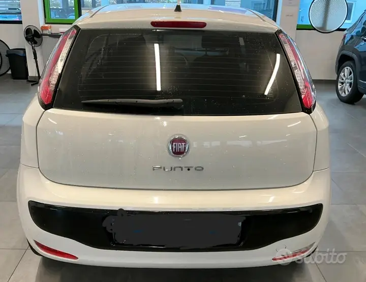 Fiat Punto Evo 2011 photo 4