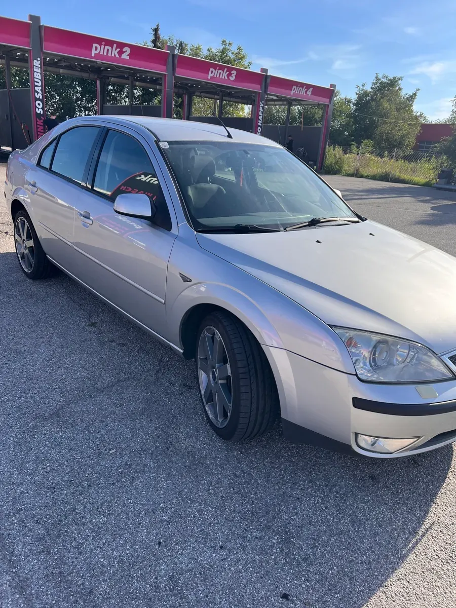 Ford Mondeo 2004 photo 2