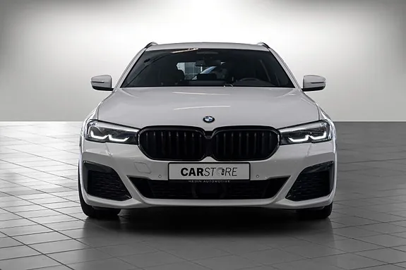 BMW 520D 2023 photo 3